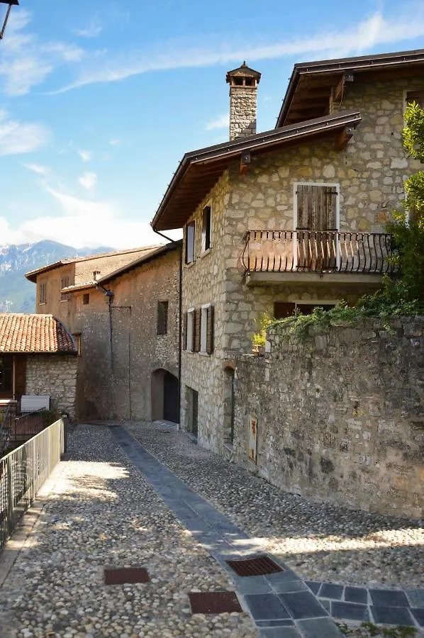 Albergo Diffuso Borgo Piovere In Tignale Apartment
