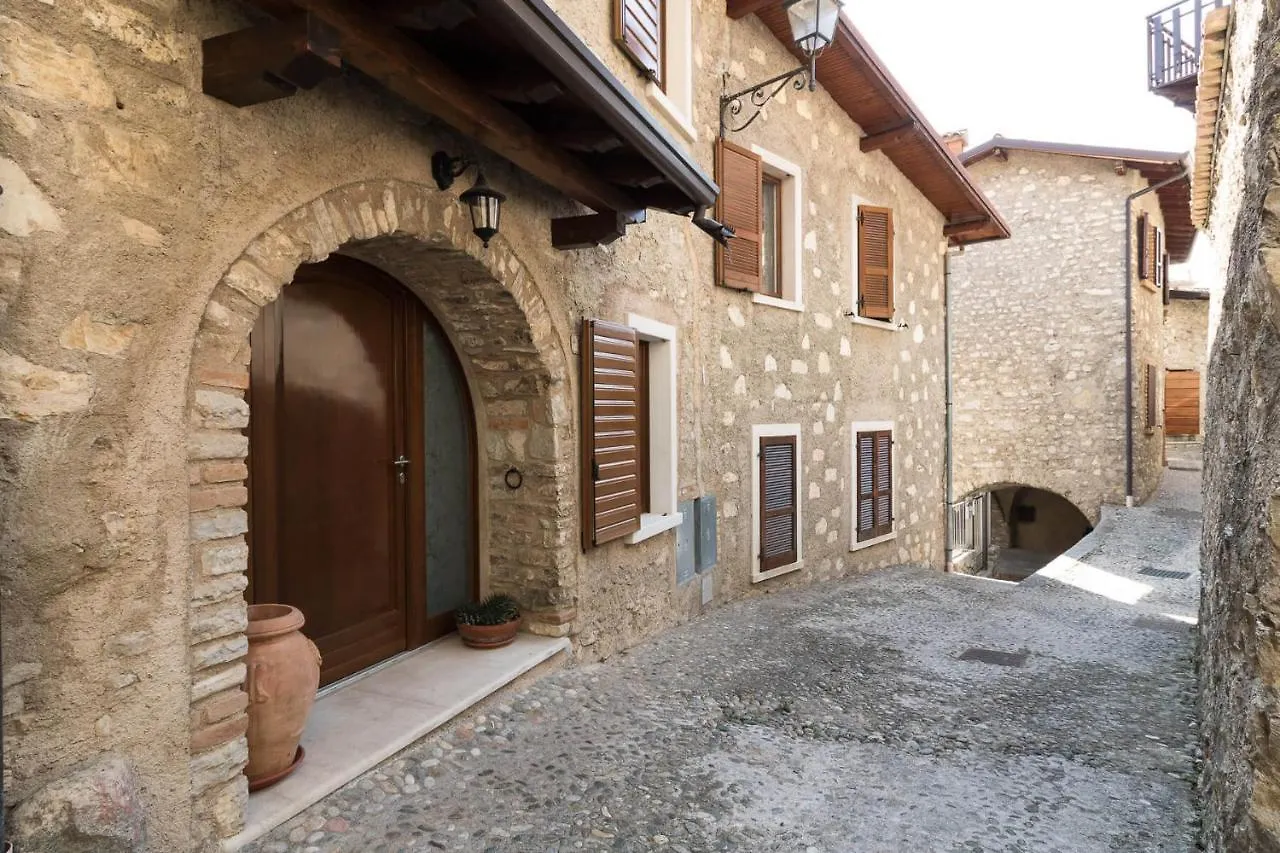 Albergo Diffuso Borgo Piovere In Tignale Apartment