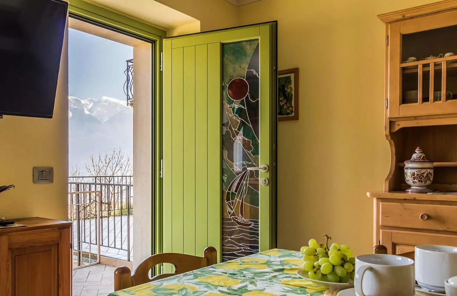 Albergo Diffuso Borgo Piovere In Tignale Italy