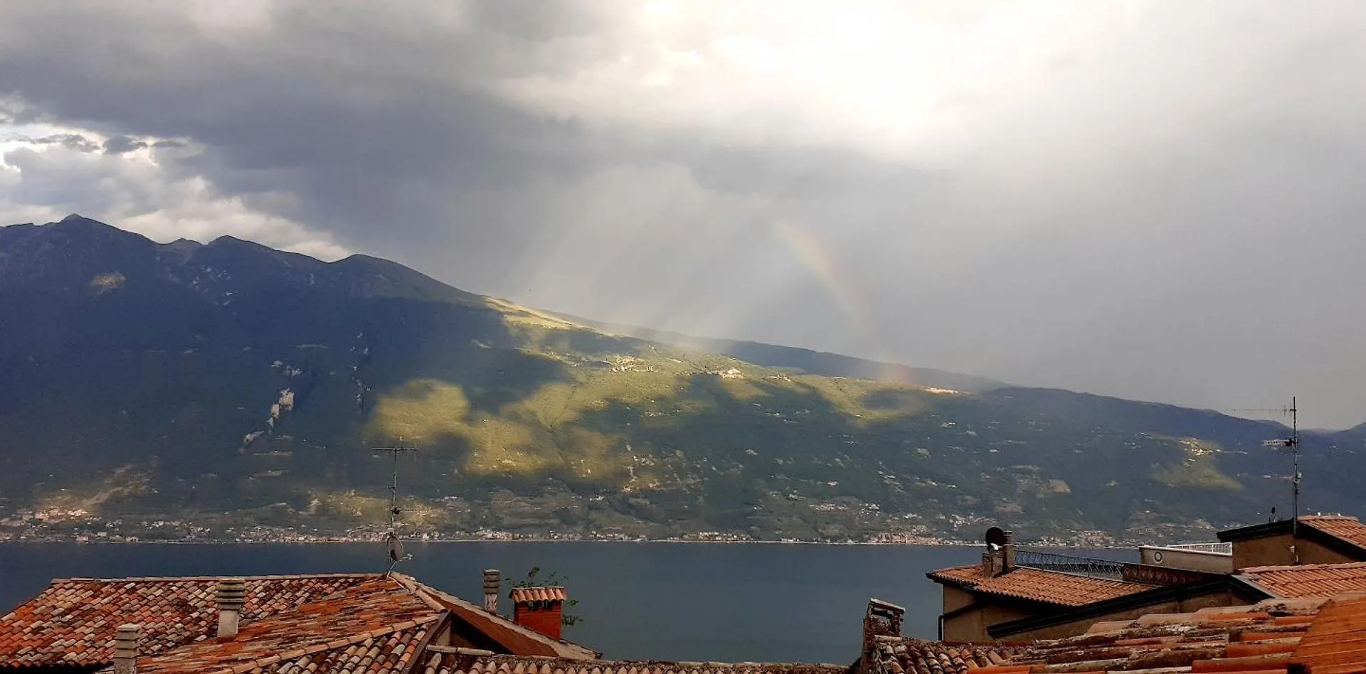 Apartment Albergo Diffuso Borgo Piovere In Tignale Italy