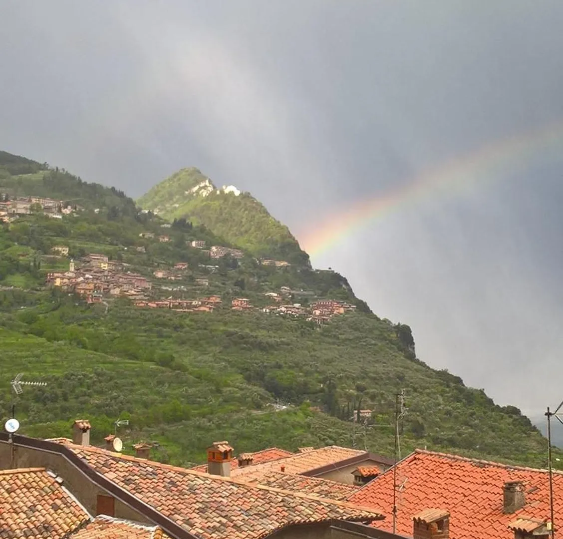 Albergo Diffuso Borgo Piovere In Tignale 0*,  Italy