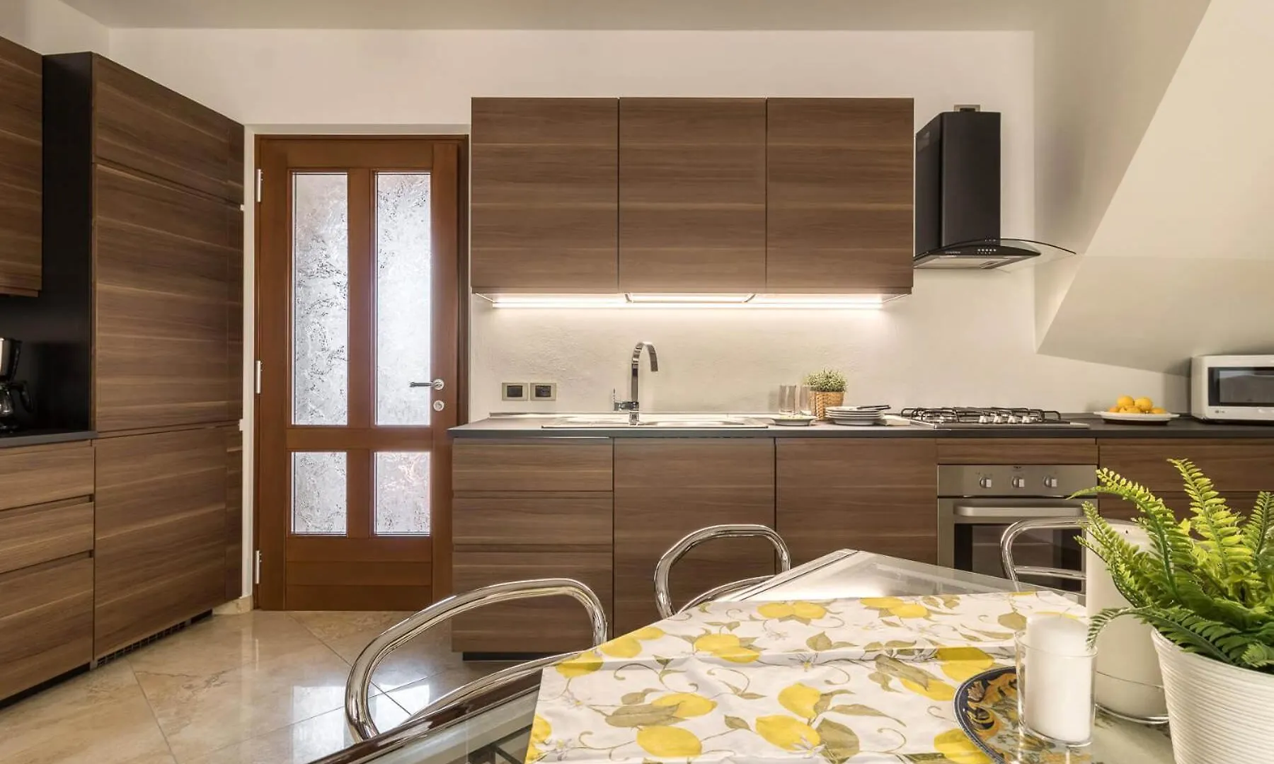 Albergo Diffuso Borgo Piovere In Tignale 0*,  Italy